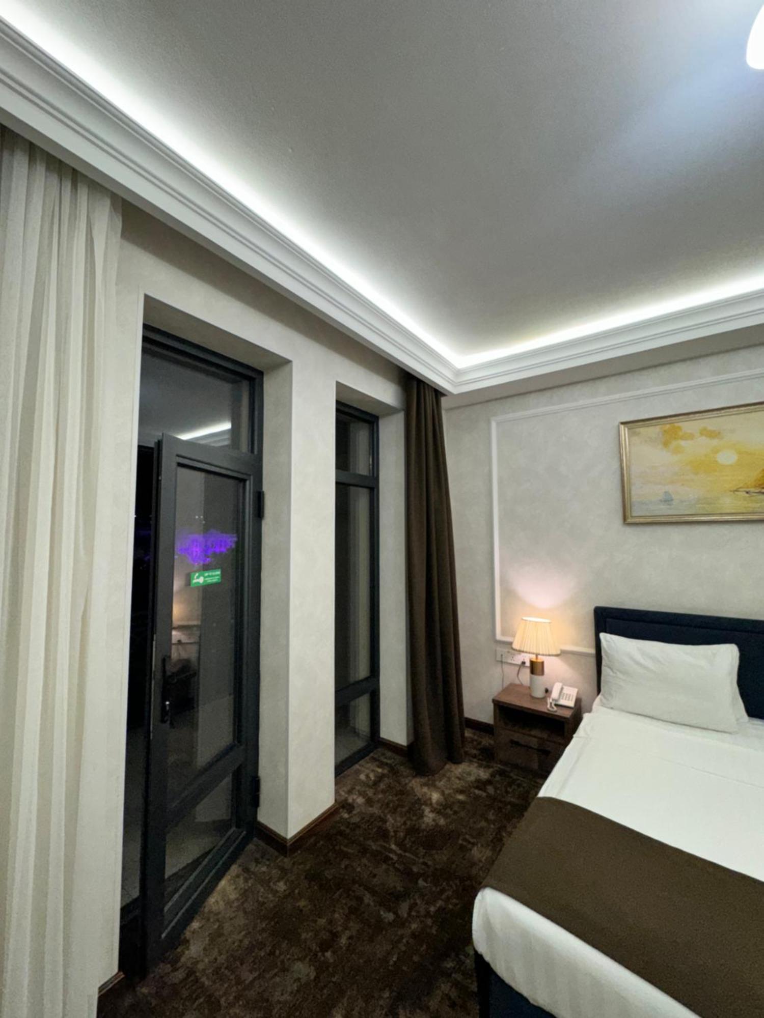 Garnet Hotel Taşkent Dış mekan fotoğraf